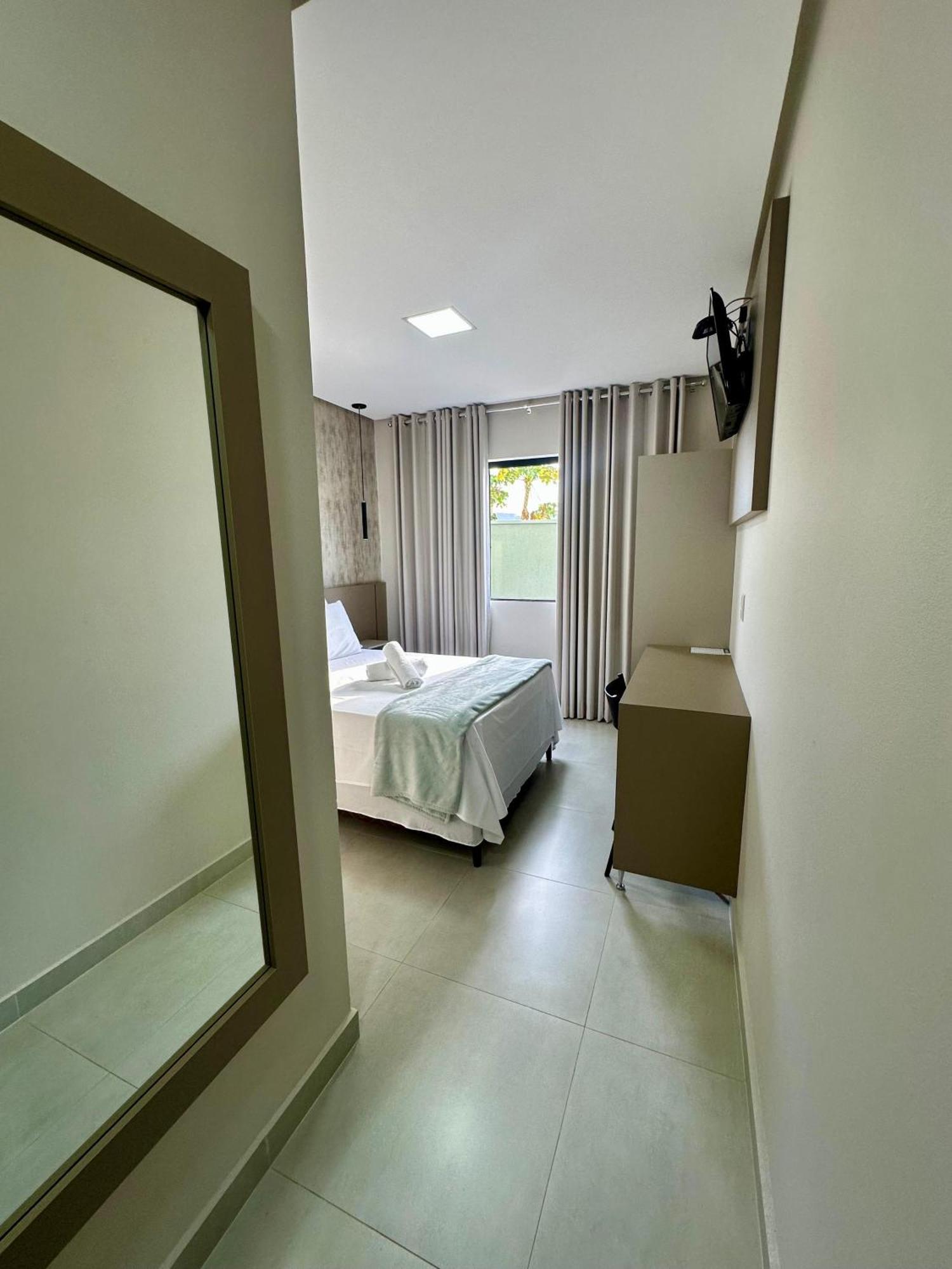 Standard Suite,1699327460:JPEG